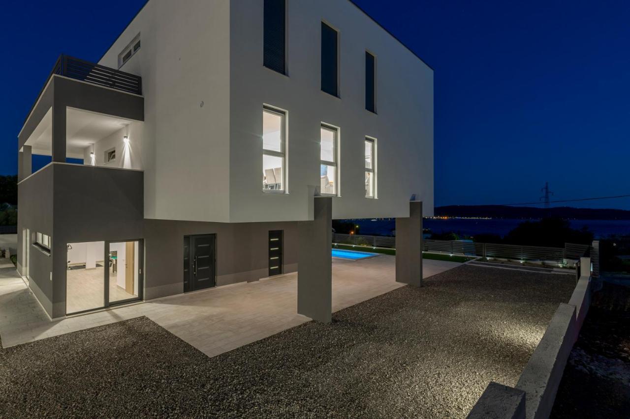 Luxury Villa La Nonna Ana - Heated Pool, Sea View, Near Split Kaštela Exterior foto