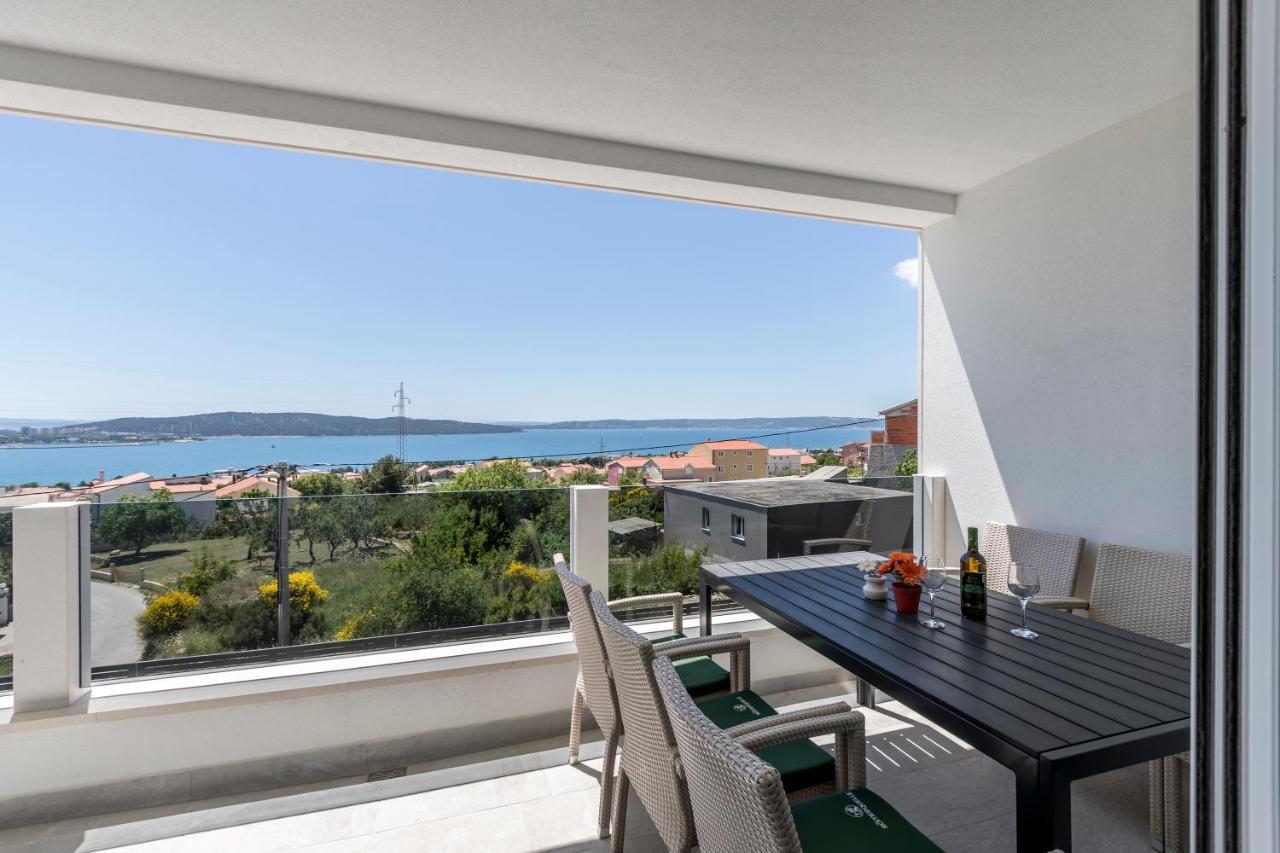 Luxury Villa La Nonna Ana - Heated Pool, Sea View, Near Split Kaštela Exterior foto