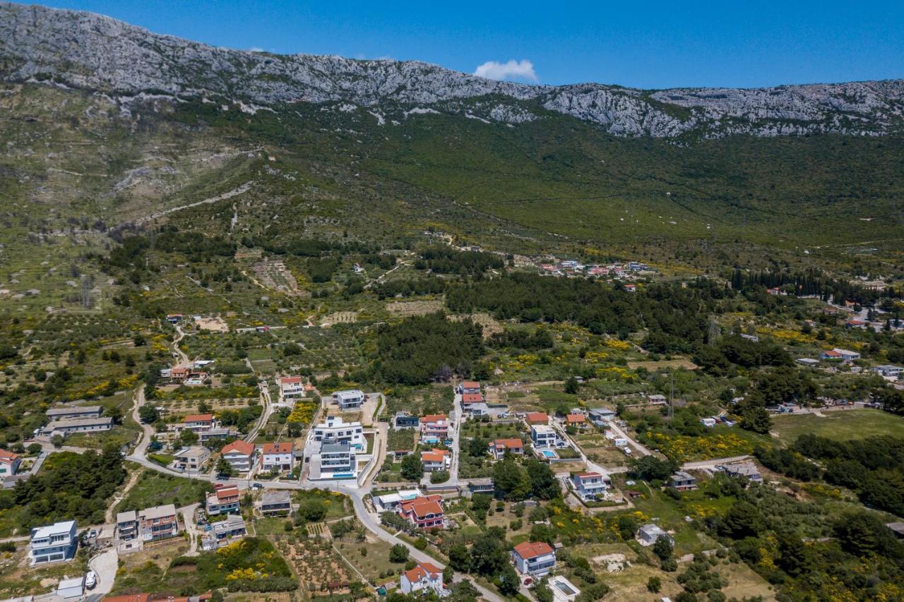 Luxury Villa La Nonna Ana - Heated Pool, Sea View, Near Split Kaštela Exterior foto